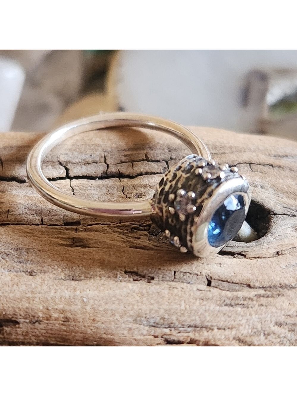GRACE & HEART .925 SILVER BLUE SWAROVSKI CRYSTAL RING SIZE 6